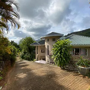 south-hill-villa.maheislandhotels.com/